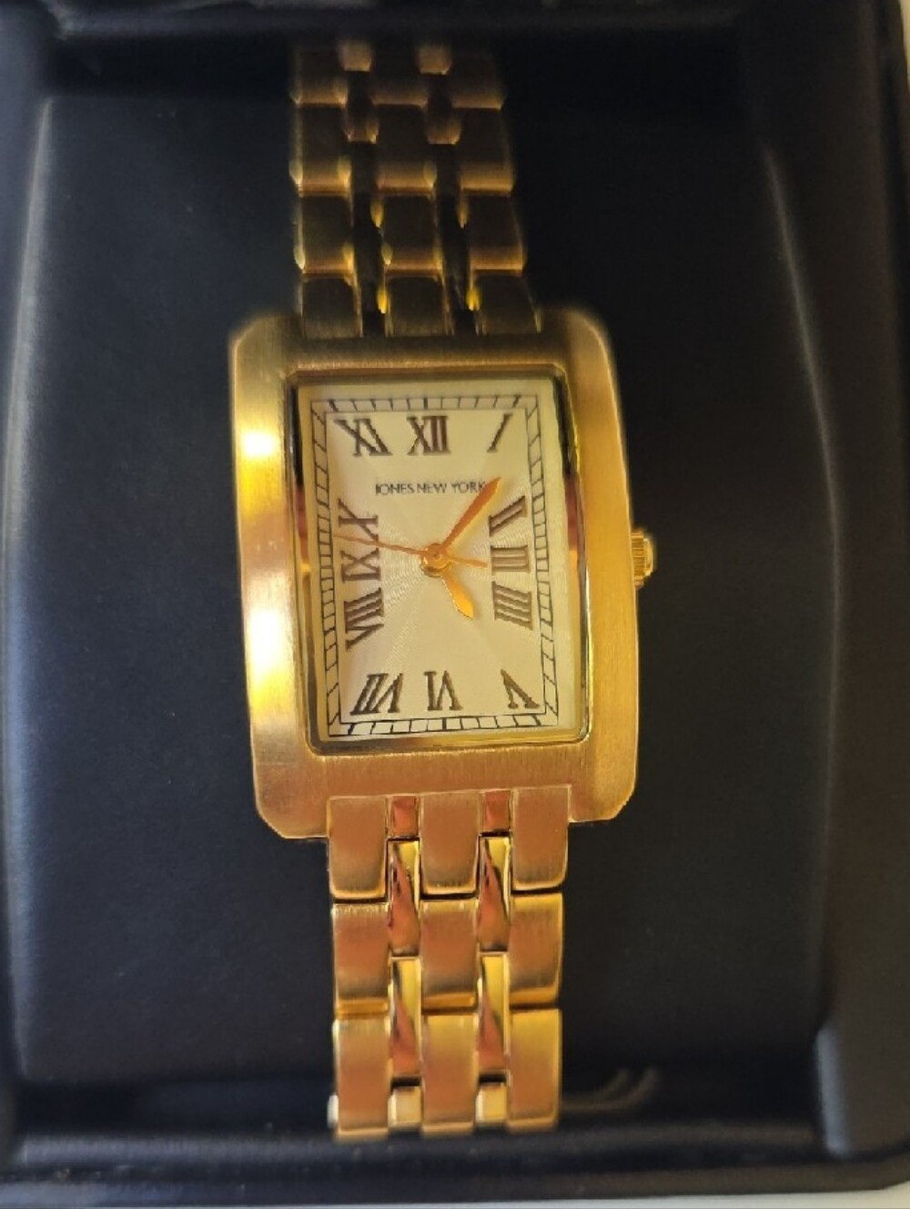 NEW JONES NEW YORK GOLD TONE BRACELET WATCH - Picture 3 of 6